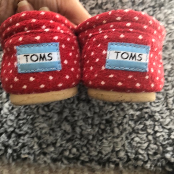 Authentic Toms Shoes in a cute Red Polka Dot✨ - Picture 3 of 5